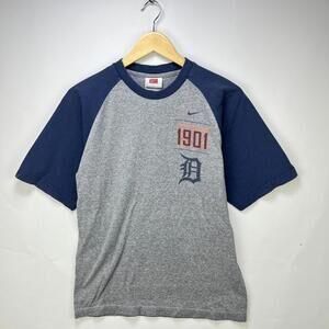 Vintage Y2K Nike Detroit Tigers T Shirt Small